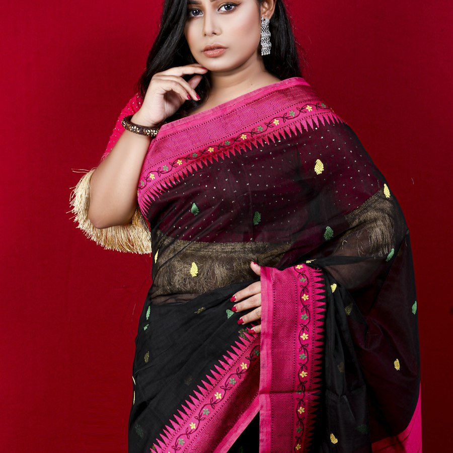 সিল্ক কাতান শাড়ি
